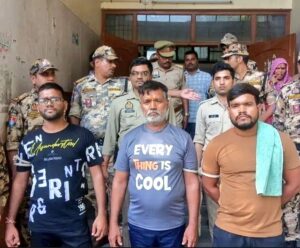 Two Sons Sentenced to Death : आगरा डबल मर्डर केस में कोर्ट का बड़ा फैसला, पिता और दो बेटों को फांसी