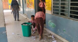 Administration silent on sweeping : सहारनपुर सरकारी स्कूलों में बच्चों को पढ़ाई की बजाय झाड़ू लगाने पर प्रशासन मौन