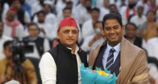 Shift in Political Direction : अंबेडकर-अखिलेश मुलाकात से बदली सियासी दिशा, नारे के पीछे छिपे संकेतों पर चर्चा तेज