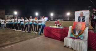 Bike also caught in the crossfire : सीतापुर में भीषण सड़क हादसा: भूसे से लदे ट्रक और पिकअप की टक्कर में तीन की दर्दनाक मौत, बाइक भी चपेट में