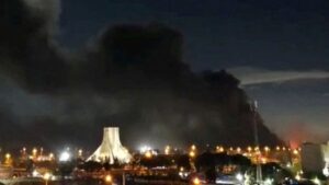 Several military structures destroyed : इजरायल ने ईरान पर बड़ा हवाई हमला किया, तीन एयरबेस और कई सैन्य ढांचे तबाह