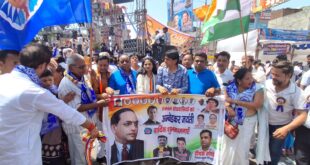 Deepak Moghe Laddu : कांग्रेसियों ने अंबेडकर जयंती मनाई, प्रतिमा पर माल्यार्पण; राकेश त्यागी श्रद्धांजलि, दीपक मोघे लड्डू वितरण ?