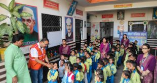 Medicines Distributed : फतेहपुर में चिकनपॉक्स बचाव महाभियान, 325 बच्चों को होम्योपैथिक औषधि वितरित