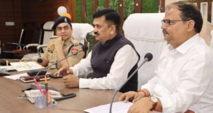 Strict arrangements : जौनपुर में होमगार्ड भर्ती परीक्षा की तैयारियों की समीक्षा, 19 केंद्रों पर सख्त व्यवस्था