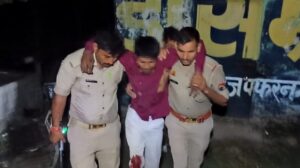 Caught : मुजफ्फरनगर में पुलिस अभिरक्षा से फरार बदमाश मुठभेड़ के बाद गिरफ्तार, घायल अवस्था में पकड़ा गया
