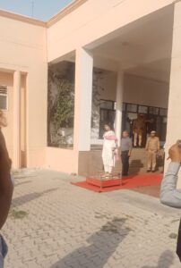 Irregularities : हापुड़ बाल विकास परियोजना कार्यालय में औचक निरीक्षण में मिली गंभीर अनियमितताएं, कार्रवाई के निर्देश जारी