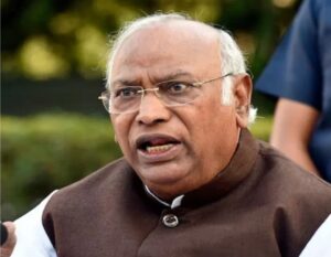 Response Demanded : खरगे की ‘आतंकवादी’ टिप्पणी पर विवाद, चुनाव आयोग ने 24 घंटे में मांगा जवाब