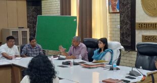 Appeal for Safety : हापुड़ में जिलाधिकारी की बैठक, पेट्रोल-गैस आपूर्ति को लेकर स्थिति पूरी तरह सामान्य, अफवाहों से बचने की अपील