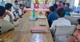 Life Guidance : फतेहपुर पुस्तकालय में कैरियर काउंसलिंग व तनाव प्रबंधन सत्र, युवाओं को दिए महत्वपूर्ण जीवन मार्गदर्शन