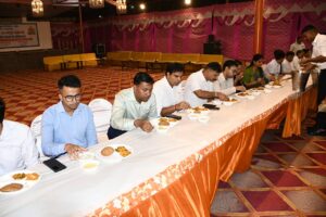 Increased Mutual Unity : मुजफ्फरनगर पुलिस लाइन्स में प्रशिक्षु आरक्षियों के लिए पारंपरिक बड़ा खाना आयोजन, बढ़ी आपसी एकता