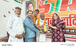 Rekindled Golden Memories : आशा भोसले की स्मृति में गढ़मुक्तेश्वर में सजे संगीत समारोह ने जगाई सुनहरी यादें