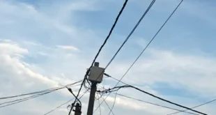 Administration Unaware : निघासन में बिजली संकट से लोग परेशान, अधिकारियों की लापरवाही पर उठे गंभीर सवाल प्रशासन बेखबर