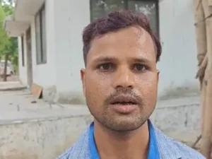 The entire incident on CCTV : पटेरा बैंक में दिनदहाड़े महिला ने उड़ाए तीस हजार रुपए, सीसीटीवी में पूरी वारदात कैद हुई