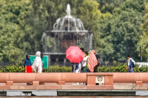 Yellow Alert Issued : एनसीआर में एक बार फिर मौसम लेगा करवट, 11-12 मई को यलो अलर्ट जारी