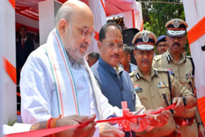 Amit Shah : छत्तीसगढ़ में सुरक्षा कैंप जनसेवा केंद्र में होंगे तब्दील, आदिवासियों को नौकरी में मिलेगा 15 फीसदी आरक्षण: अमित शाह