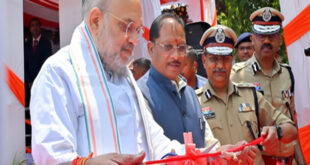 Amit Shah : छत्तीसगढ़ में सुरक्षा कैंप जनसेवा केंद्र में होंगे तब्दील, आदिवासियों को नौकरी में मिलेगा 15 फीसदी आरक्षण: अमित शाह