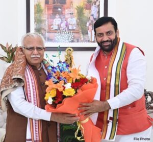 Source of inspiration : मुख्यमंत्री नायब सिंह सैनी ने पूर्व सीएम मनोहर लाल खट्टर को दी जन्मदिन की बधाई, बताया 'विकास की नींव रखने वाला प्रेरणास्रोत