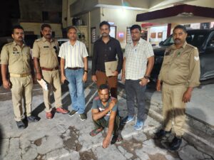 Gangster Sandeep Arrested : आगरा एसटीएफ की बड़ी कार्रवाई में 50 हजार का इनामी गैंगस्टर संदीप गिरफ्तार