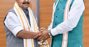 Political Meeting : दिल्ली में उपमुख्यमंत्री केशव प्रसाद मौर्य और नितिन नवीन की महत्वपूर्ण राजनीतिक मुलाकात चर्चा में