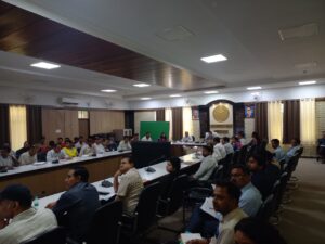 Review Meeting Held : जिलाधिकारी कविता मीना की अध्यक्षता में हापुड़ में लू प्रबंधन और हीट वेव समीक्षा बैठक आयोजित