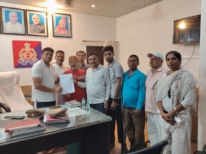 Demands for action intensify : ब्राह्मण समाज पर टिप्पणी विवाद, हापुड़ देहात थाने में तहरीर, कार्रवाई की मांग तेज