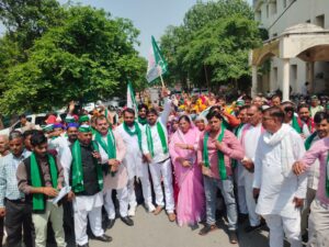 Cornered the government : मैनपुरी में भाकियू श्रमिक जनशक्ति की विशाल किसान पंचायत, किसानों की समस्याओं पर सरकार को घेरा