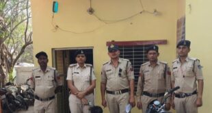 Seizure Action : दमोह देहात पुलिस ने मोटरसाइकिल से पकड़ी अवैध शराब, आरोपी सहित वाहन किया जब्त कार्रवाई