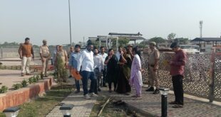 Garhmukteshwar Temple : नक्का कुआं मंदिर गढ़मुक्तेश्वर में सौंदर्यकरण कार्य का निरीक्षण, तेजी से पूरा करने के निर्देश