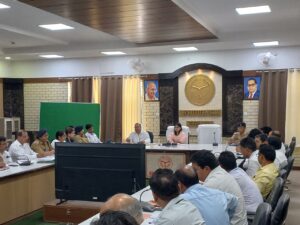 Important Meeting : बकरीद पर्व को शांतिपूर्ण एवं सौहार्दपूर्ण तरीके से सम्पन्न कराने को लेकर जिलाधिकारी व एसपी की अहम बैठक आयोजित