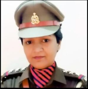 Public Awareness Intensifies : शामली में यातायात प्रभारी निधि चौधरी का जागरूकता अभियान, सड़क सुरक्षा पर सख्ती और जनजागरूकता तेज
