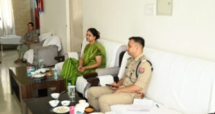 Emphasis on Solutions : फतेहपुर पुलिस लाइन गेस्ट हाउस में जनप्रतिनिधियों और प्रशासन की बैठक, समस्याओं के त्वरित समाधान पर जोर