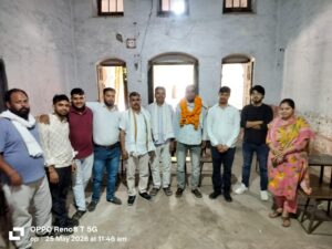 Ceremony Held : कानपुर विद्यालय में जितेन्द्र वाल्मीकि के कार्यकारी अध्यक्ष बनने पर भव्य स्वागत समारोह आयोजित