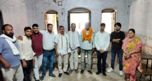 Ceremony Held : कानपुर विद्यालय में जितेन्द्र वाल्मीकि के कार्यकारी अध्यक्ष बनने पर भव्य स्वागत समारोह आयोजित
