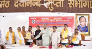 Event Organized : देवनागरी इंटर कॉलेज में अजय कुमार गुप्ता के सेवानिवृत्ति पर भव्य विदाई समारोह आयोजित
