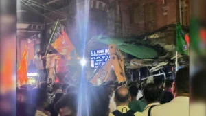 Post-election politics : कोलकाता में बुलडोजर कार्रवाई से तनाव, चुनाव बाद राजनीति गरमाई