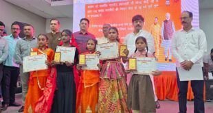 Three-day event : जौनपुर में विकास प्रदर्शनी का भव्य आयोजन, योजनाओं की झलकियों से सजा तीन दिवसीय कार्यक्रम