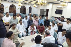 Grand welcome : टोंक में भाजपा राष्ट्रीय महामंत्री सुनील बंसल का भव्य स्वागत, पूर्व विधायक अजीत सिंह मेहता और कार्यकर्ताओं ने की अगवानी