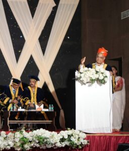 Youth lost in : करियर की चिंता में डूबे युवाओं को IAS अजिताभ शर्मा का गुरुमंत्र : शुरुआत से पहले स्पष्टता नहीं मिलती, क्लेरिटी तो सही कदम उठाने का इनाम है