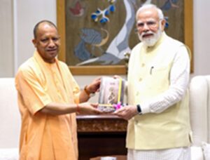 'Unprecedented Record' : पीएम मोदी के सबसे लंबे कार्यकाल पर सीएम योगी ने दी बधाई, बोले- 'यह जनविश्वास और राष्ट्रसेवा का अभूतपूर्व कीर्तिमान'