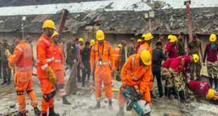 Rescue operations underway : कोलकाता गोदाम हादसा: तारातला में मृतकों की संख्या 14 हुई, 24 घंटे बाद भी बचाव कार्य जारी