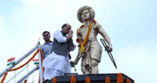 Paid tribute : केंद्रीय गृह मंत्री अमित शाह सहित अन्य नेताओं ने बलिदान दिवस पर भगवान बिरसा मुंडा को दी श्रद्धांजलि