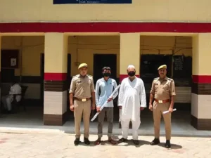 Solar from the warehouse : शामली: कैराना क्षेत्र के ऊंचा गांव में देर रात चोरी, गोदाम से सोलर पैनल ले उड़े चोर