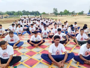 Emphasis on the holistic aspect : बलरामपुर में राष्ट्रीय योग व्याख्यानमाला का शुभारंभ, योग के समग्र स्वरूप पर जोर
