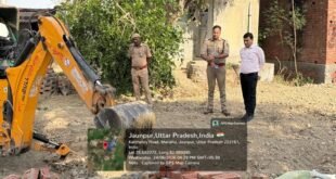 Village community land : मड़ियाहूं में प्रशासन का सख्त अभियान, ग्राम समाज भूमि से हटाए गए अवैध कब्जे