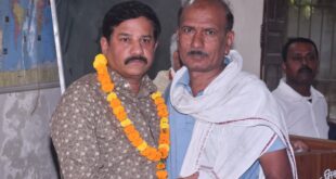 Ceremony Held : माध्यमिक शिक्षणेत्तर कर्मचारी एसोसिएशन के तत्वावधान में बाबूलाल कुशवाहा का भव्य सेवानिवृत्ति सम्मान समारोह आयोजित