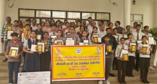 Excellence in the Education Sector : हापुड़ में मेधावी छात्र-छात्राओं का सम्मान, शिक्षा क्षेत्र में उत्कृष्ट उपलब्धियों को मिला गौरव