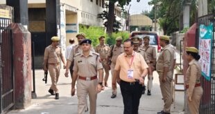 Officials : मुजफ्फरनगर में टीजीटी परीक्षा को नकलविहीन बनाने के लिए सख्त निगरानी, अधिकारियों ने किया निरीक्षण