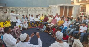 Lalu Yadav : राजद अल्पसंख्यक प्रकोष्ठ ने मनाया लालू यादव का 79वां जन्मोत्सव, केक काटकर दी बधाई