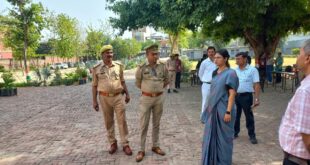Police Recruitment Exam : हापुड़ में पुलिस भर्ती परीक्षा तीसरे दिन शांतिपूर्ण संपन्न, 4032 अभ्यर्थी हुए शामिल
