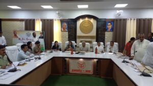 Emphasis placed on quality : प्रभारी मंत्री केपी मलिक ने समीक्षा बैठक में विकास कार्यों की गुणवत्ता पर दिया जोर